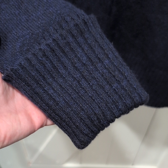 Old Navy Dark Blue Cozy Turtleneck Sweater Size XL - Picture 3 of 6